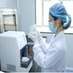 Assaggio ELISA e rilevamento dei reagenti diagnostici